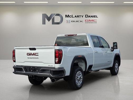 2026 GMC Sierra 2500 SLE