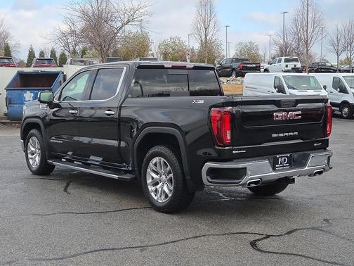 2022 GMC Sierra 1500 SLT