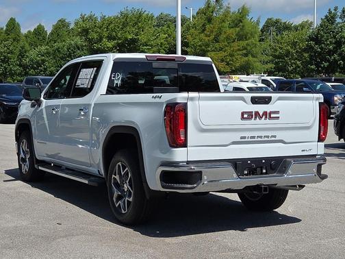Glacier White Tricoat 2026 GMC Sierra 1500 SLT