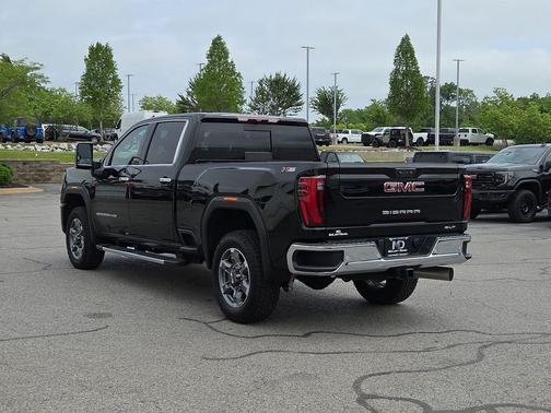 Onyx Black 2025 GMC Sierra 2500 SLT