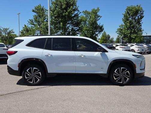 iridescent white tricoat 2026 Buick Enclave Sport Touring