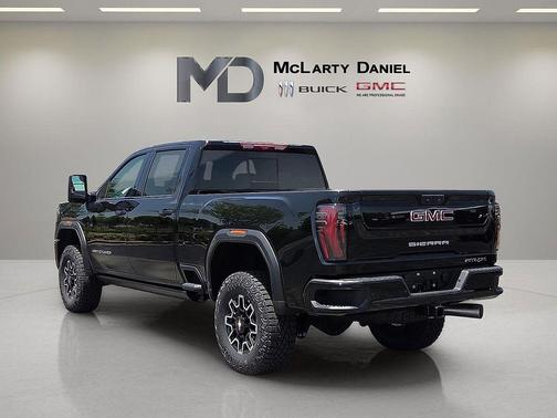 Onyx Black 2025 GMC Sierra 2500 AT4X