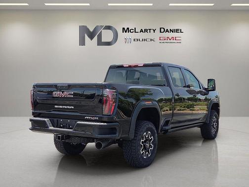 Onyx Black 2025 GMC Sierra 2500 AT4X