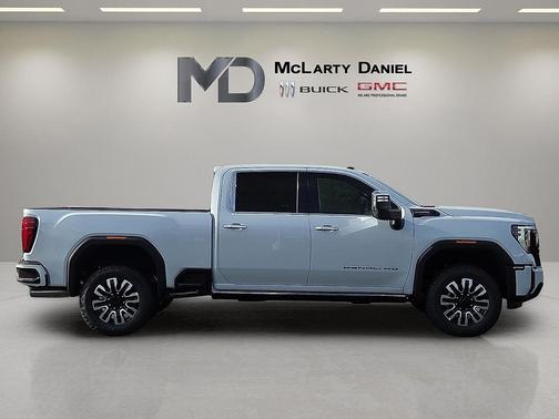 2026 GMC Sierra 3500 Denali