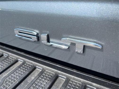 2025 GMC Sierra 2500 SLT