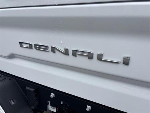 2025 GMC Sierra 2500 Denali