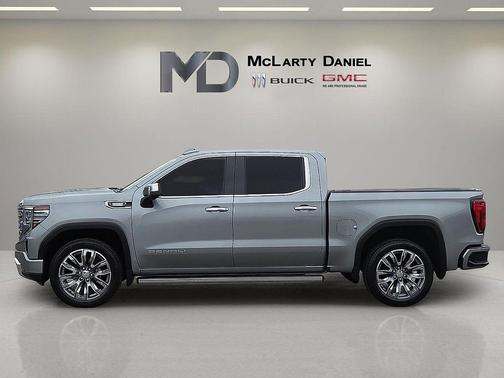 Sterling Metallic 2023 GMC Sierra 1500 Denali