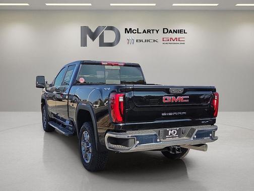 2025 GMC Sierra 2500 SLT