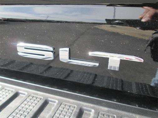 2025 GMC Sierra 2500 SLT