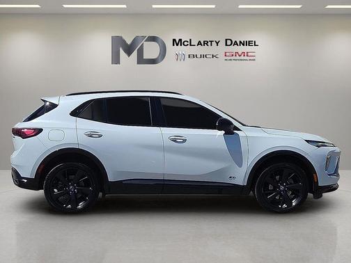 Iridescent White Tricoat 2025 Buick Envision Sport Touring AWD