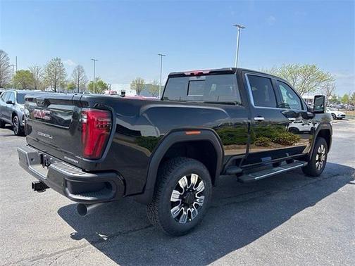 2025 GMC Sierra 2500 Denali