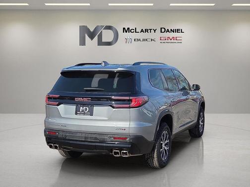 2024 GMC Acadia AWD AT4