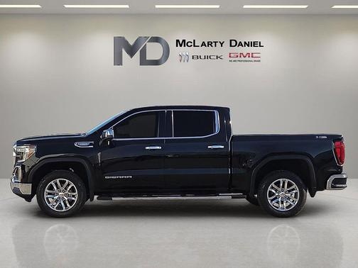Onyx Black 2021 GMC Sierra 1500 SLT