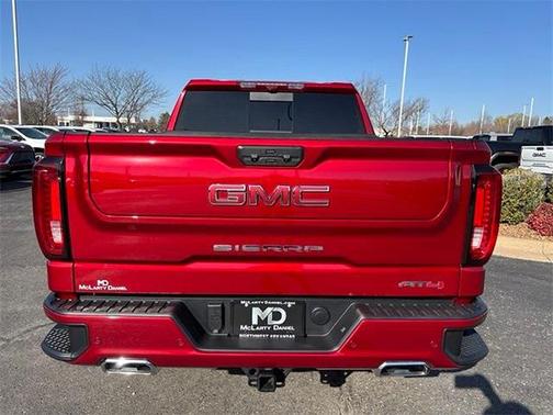 2025 GMC Sierra 1500 AT4
