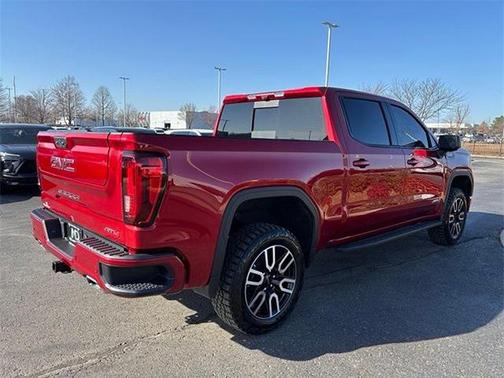 2025 GMC Sierra 1500 AT4