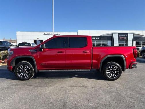 2025 GMC Sierra 1500 AT4
