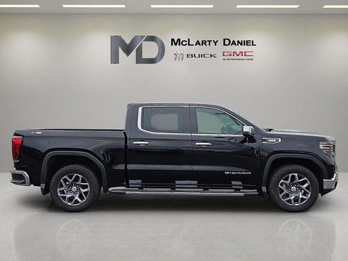 Onyx Black 2026 GMC Sierra 1500 SLT
