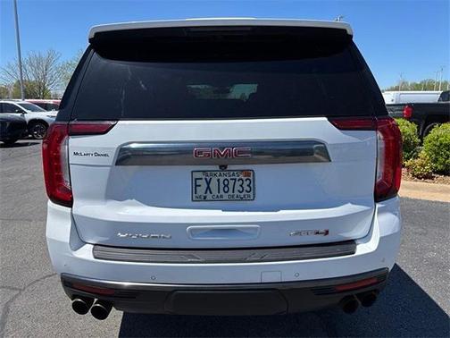 2022 GMC Yukon XL 4WD AT4