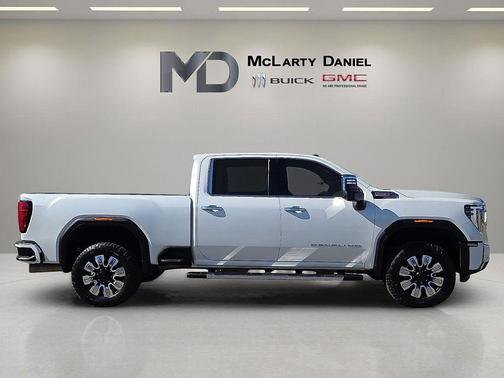 2024 GMC Sierra 3500 Denali
