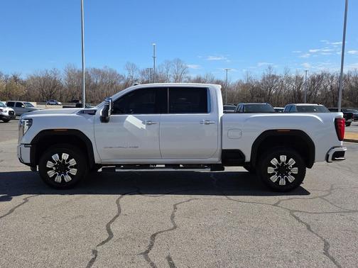 2024 GMC Sierra 3500 Denali