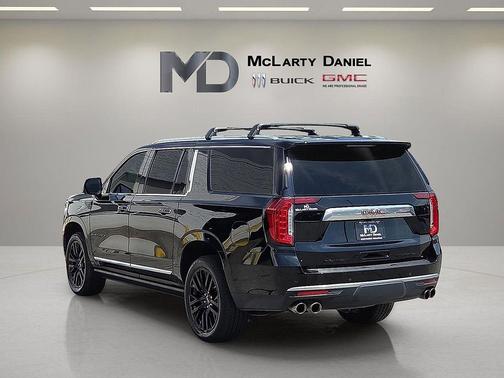 Onyx Black 2024 GMC Yukon XL Denali