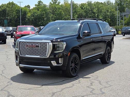 Onyx Black 2024 GMC Yukon XL Denali