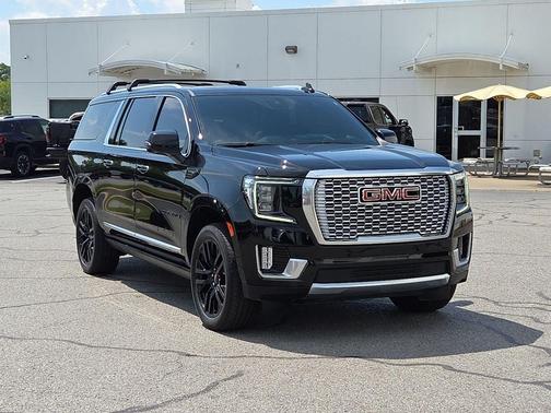 Onyx Black 2024 GMC Yukon XL Denali