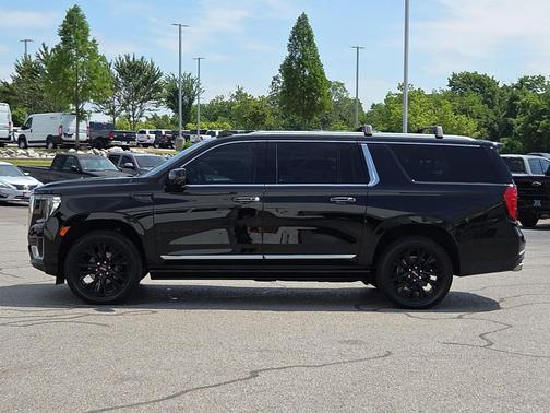 Onyx Black 2024 GMC Yukon XL Denali