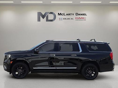 Onyx Black 2024 GMC Yukon XL Denali