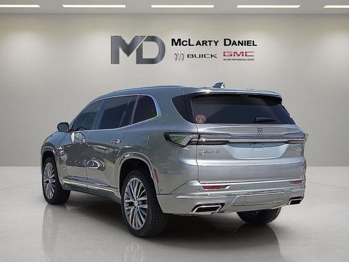 Moonstone Gray Metallic 2026 Buick Enclave Avenir FWD