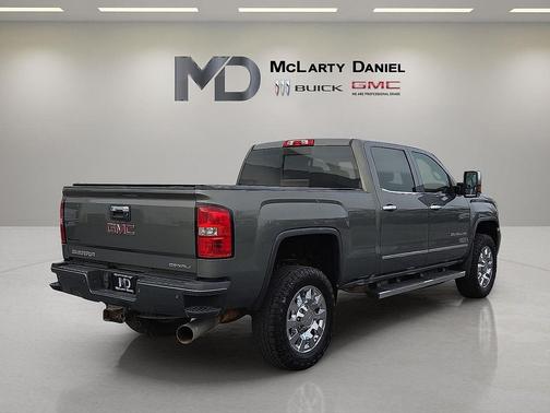 2017 GMC Sierra 2500 Denali