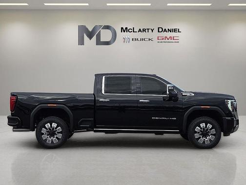 2026 GMC Sierra 3500 Denali