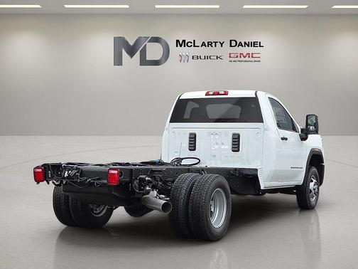 2026 GMC Sierra 3500 Base