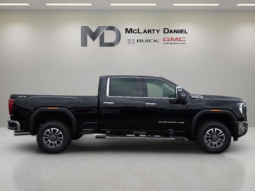 2026 GMC Sierra 2500 SLT