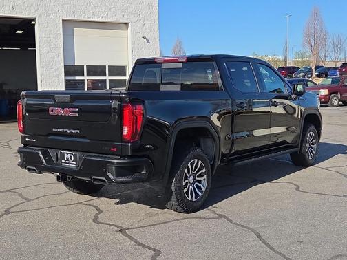 2022 GMC Sierra 1500 AT4