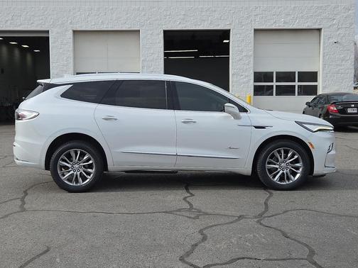 2023 Buick Enclave Avenir