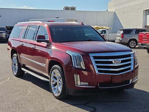 2017 Cadillac Escalade ESV Luxury