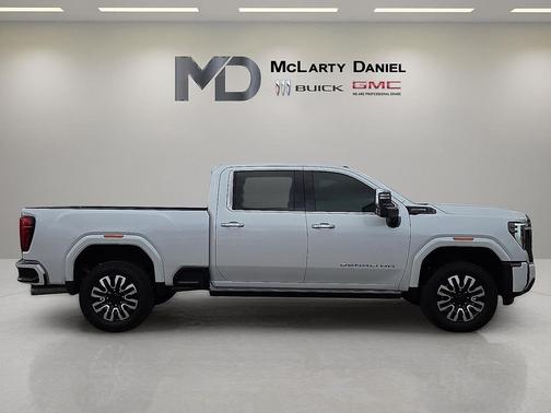 2024 GMC Sierra 3500 Denali