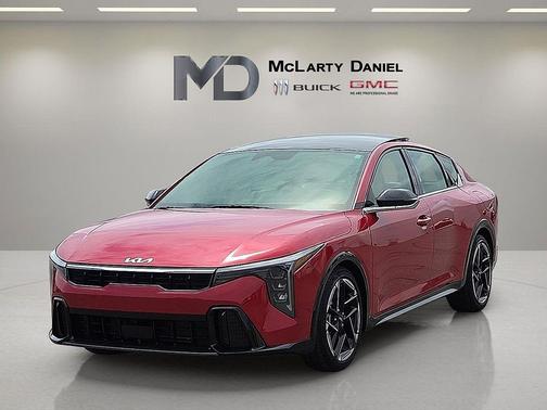 Currant Red 2026 Kia K4 GT-Line