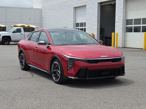 Currant Red 2026 Kia K4 GT-Line