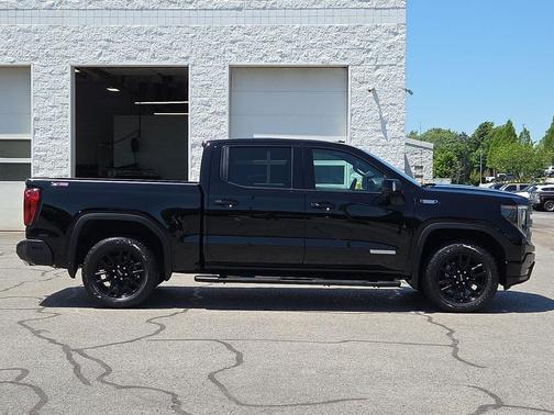 Onyx Black 2025 GMC Sierra 1500 Elevation