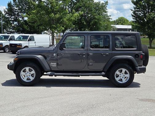 Granite Crystal Metallic Clearcoat 2019 Jeep Wrangler Unlimited Sport