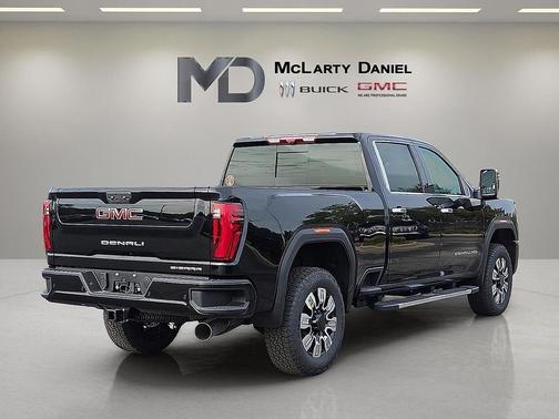 2025 GMC Sierra 2500 Denali