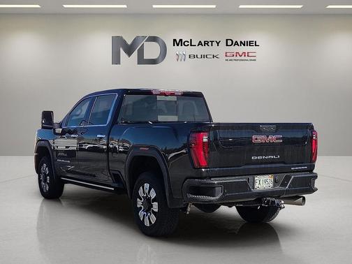 2024 GMC Sierra 2500 Denali