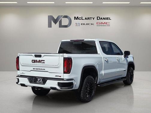 Summit White 2021 GMC Sierra 1500 AT4
