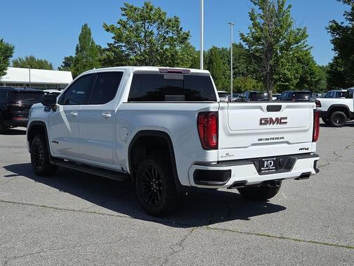 Summit White 2021 GMC Sierra 1500 AT4