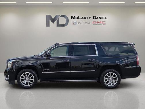 Onyx Black 2019 GMC Yukon XL Denali