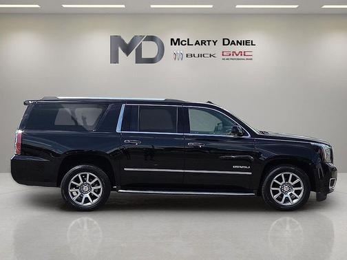 Onyx Black 2019 GMC Yukon XL Denali
