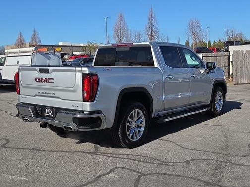 2022 GMC Sierra 1500 SLT