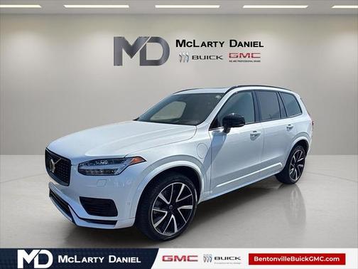 2023 Volvo XC90 Recharge Plug-In Hybrid T8 Ultimate Dark Theme 7-Seater